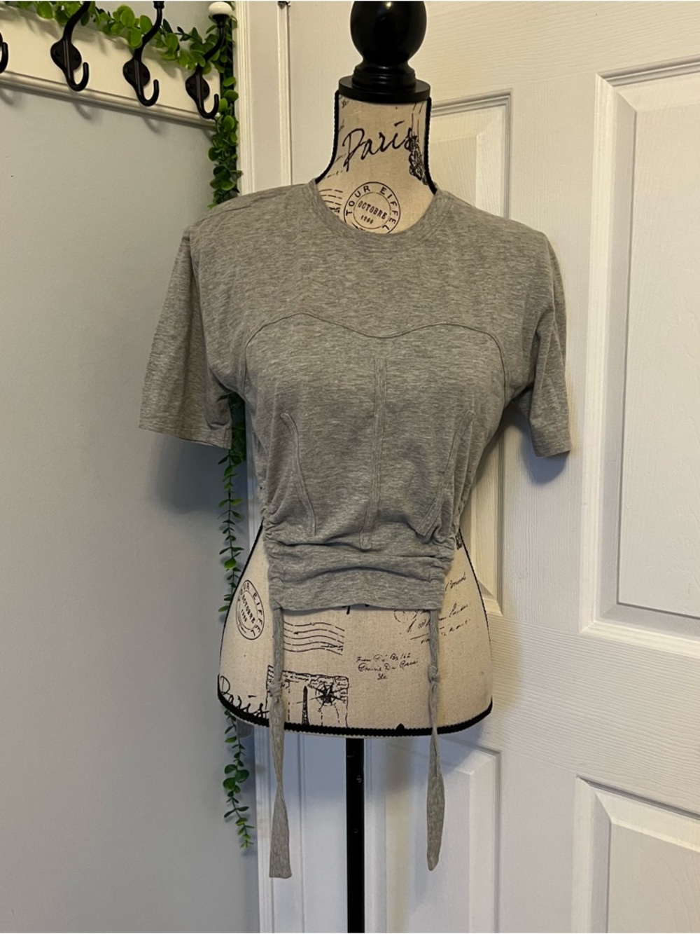 Gray Women's Short Sleeve Drawstring Crop Top